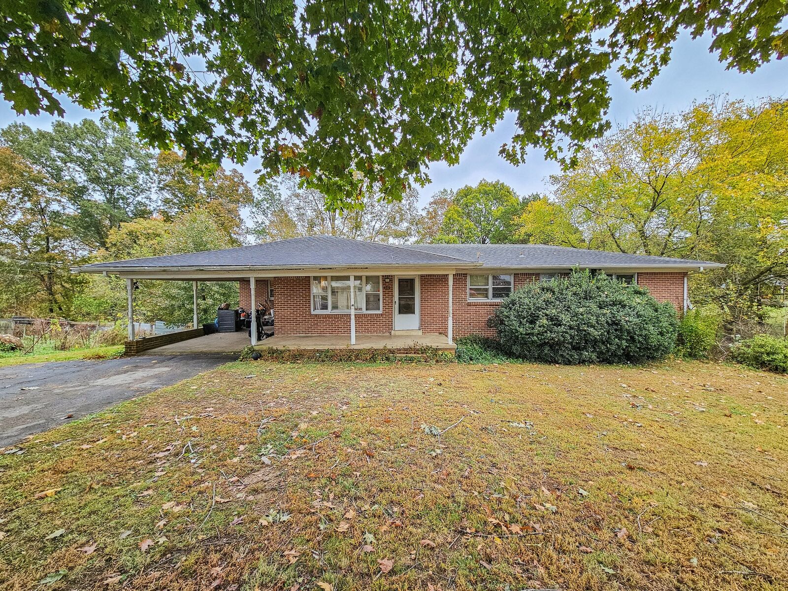 Property Photo: 495 Salem Rd TN 38473