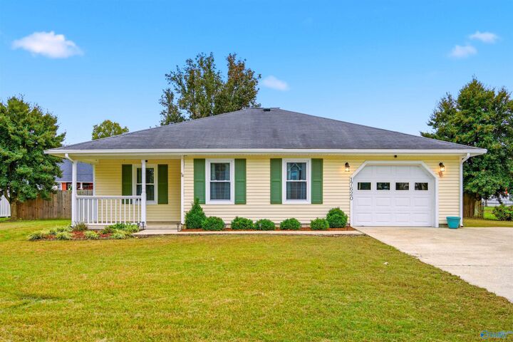 Property Photo:  17620 Owens Street  AL 35611