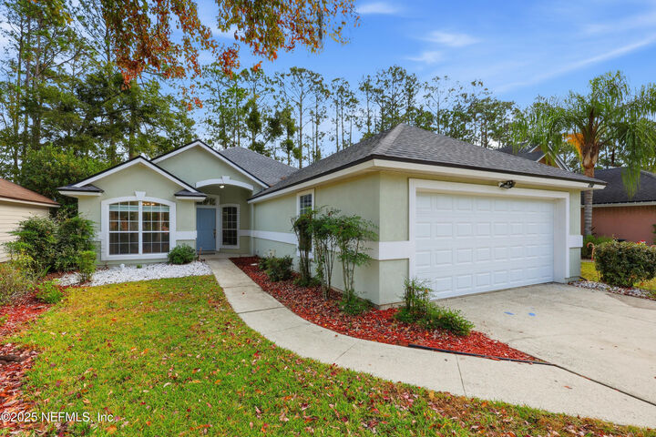Property Photo:  1655 Highland View Court  FL 32003 