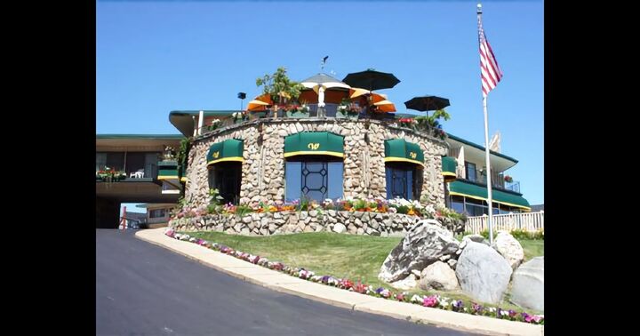 111 Pine River  Charlevoix MI 49720 photo