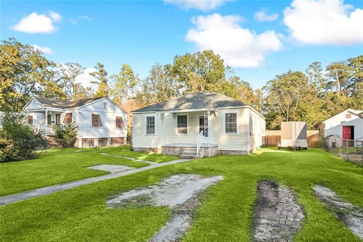 Property Photo: 1188 St Tammany Avenue LA 70460