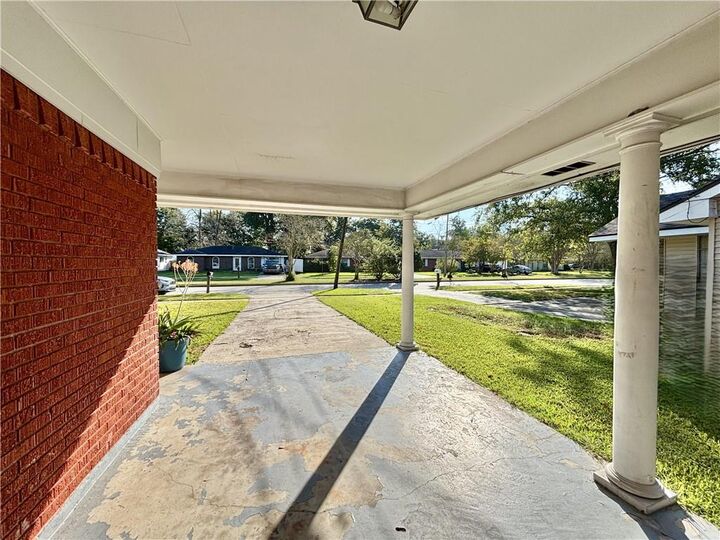 Property Photo: 289 Audubon Drive LA 70458