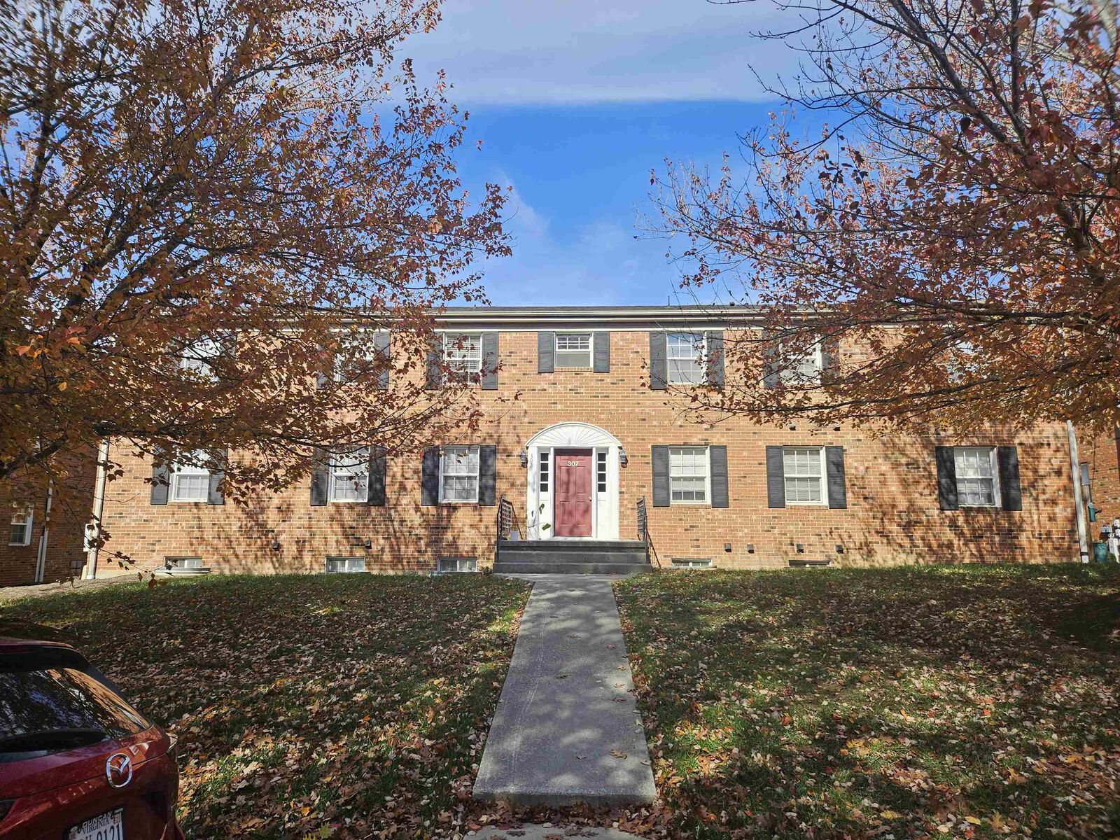 Property Photo: 307 Loudon Road VA 24060