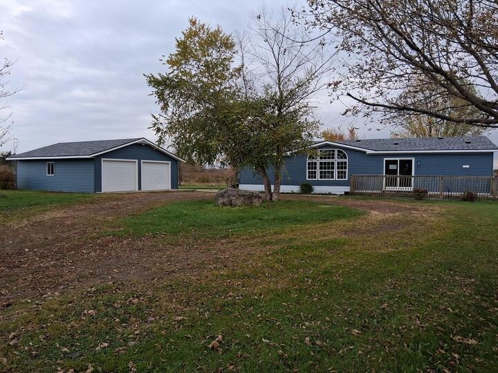18564 65th Avenue  Milaca MN 56353 photo