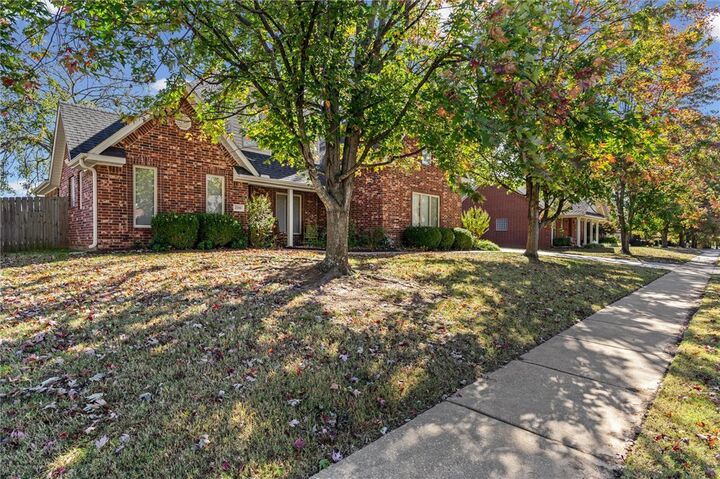 Property Photo: 2288 N Hidden Creek Drive AR 72704