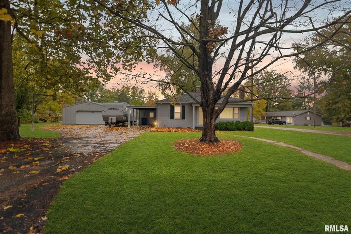 Property Photo:  444 N Marion Street  IL 62801 