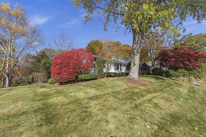 Property Photo: 3 Lynnwood Lane MA 01609