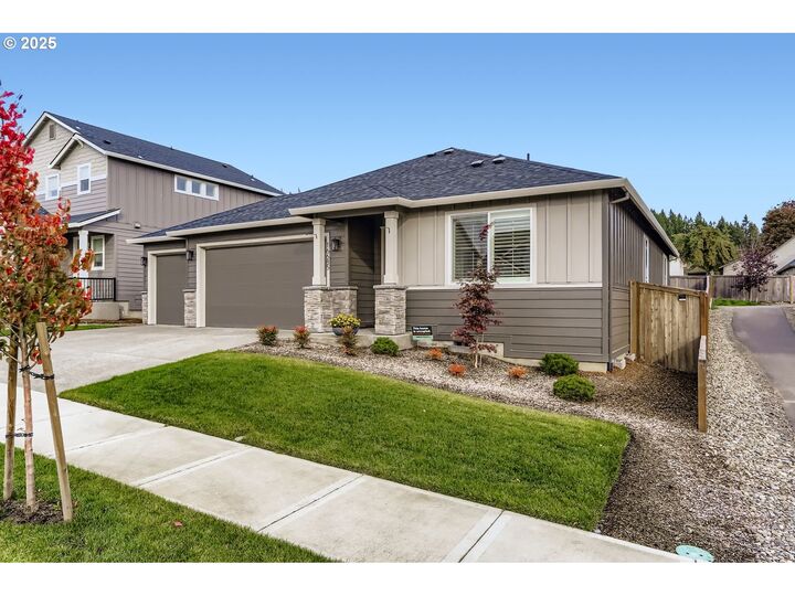 Property Photo:  16685 SE Pacific Crest Trail Pl  OR 97086 