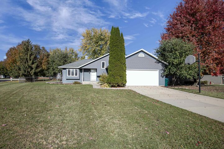 Property Photo:  4726 W Periwinkle Court  WI 54914-8510