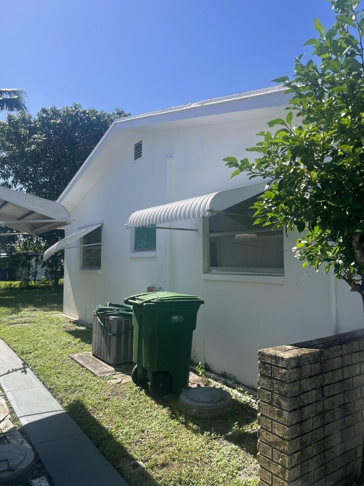 Property Photo:  4626 NW 44th Street  FL 33319 