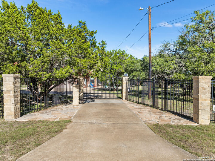 Property Photo:  577 River Chase  TX 78132