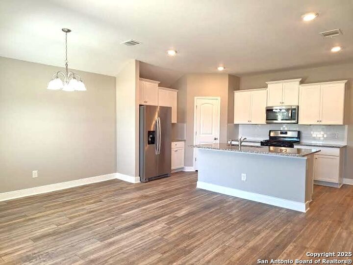 Property Photo:  1305 Almond  TX 78155