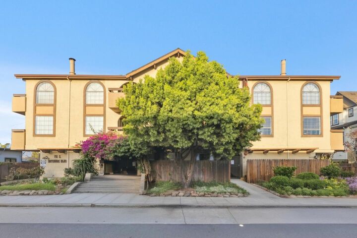 Property Photo:  711 South Bayshore Boulevard 23  CA 94401