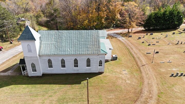 Property Photo: 114 School St. VA 23937