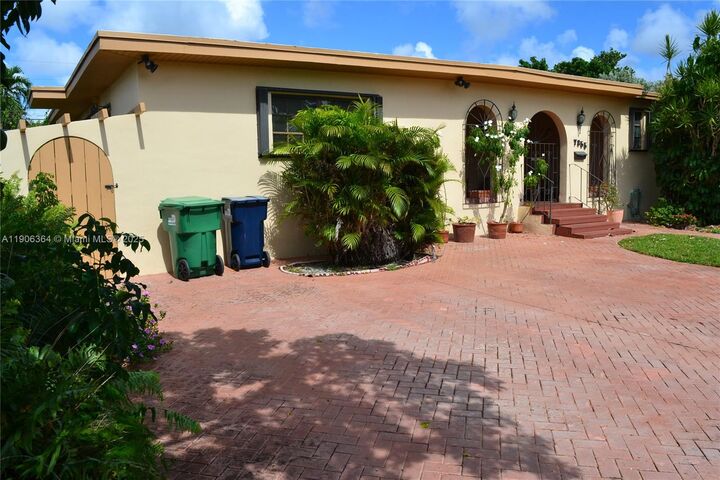 Property Photo:  7855 SW 17th Ter  FL 33155