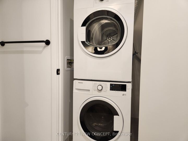 Property Photo: 108 Peter Street 3503 ON M5V 0W2