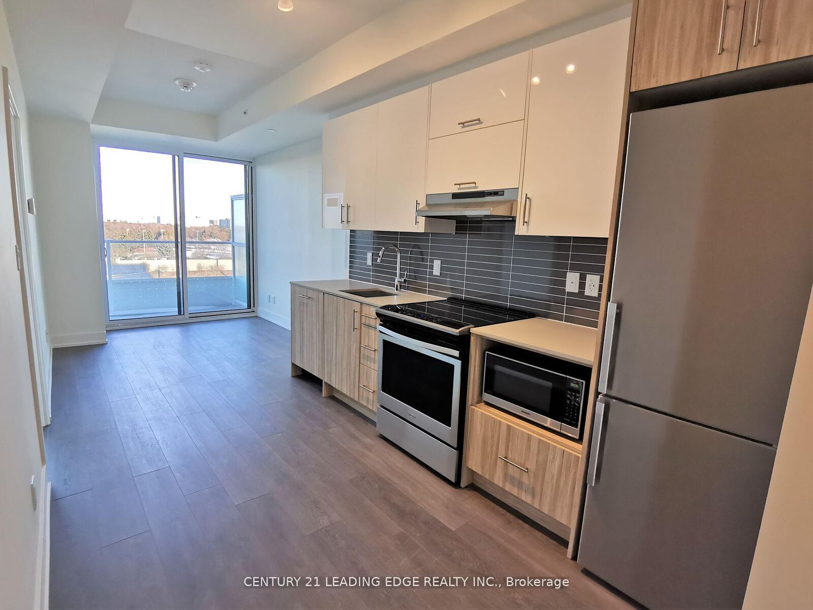 Property Photo:  180 Fairview Mall Drive 711  ON M2J 0G4 