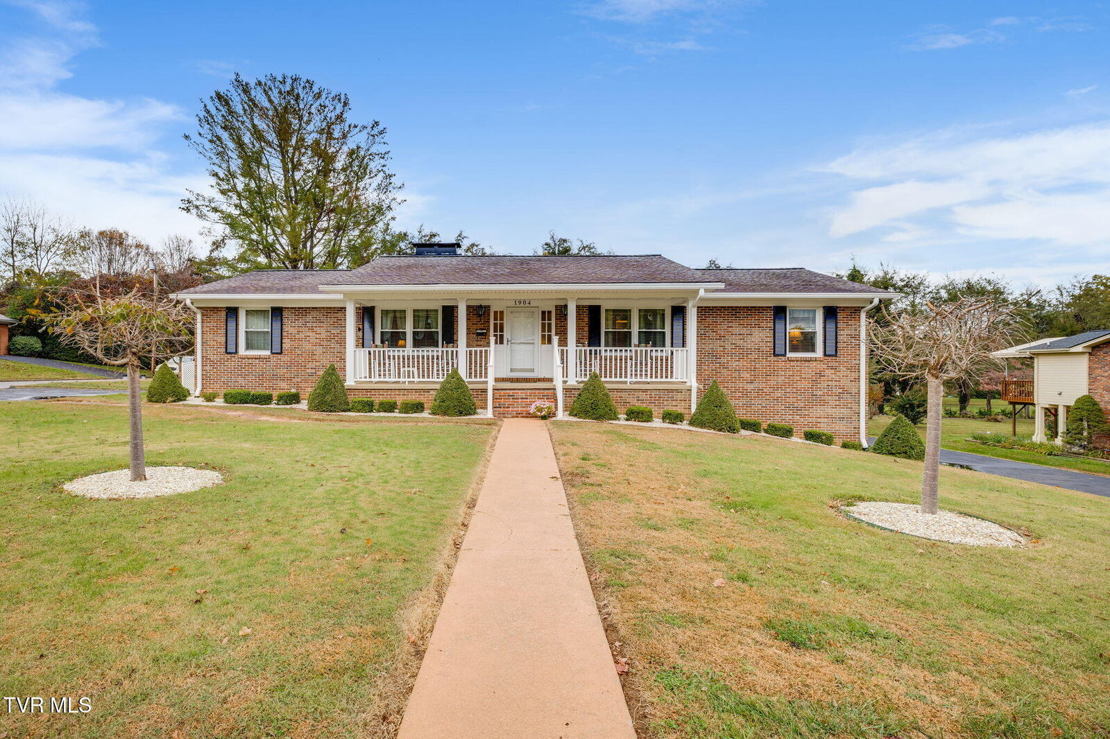 Property Photo:  1904 Broadmoor Road  TN 37604 