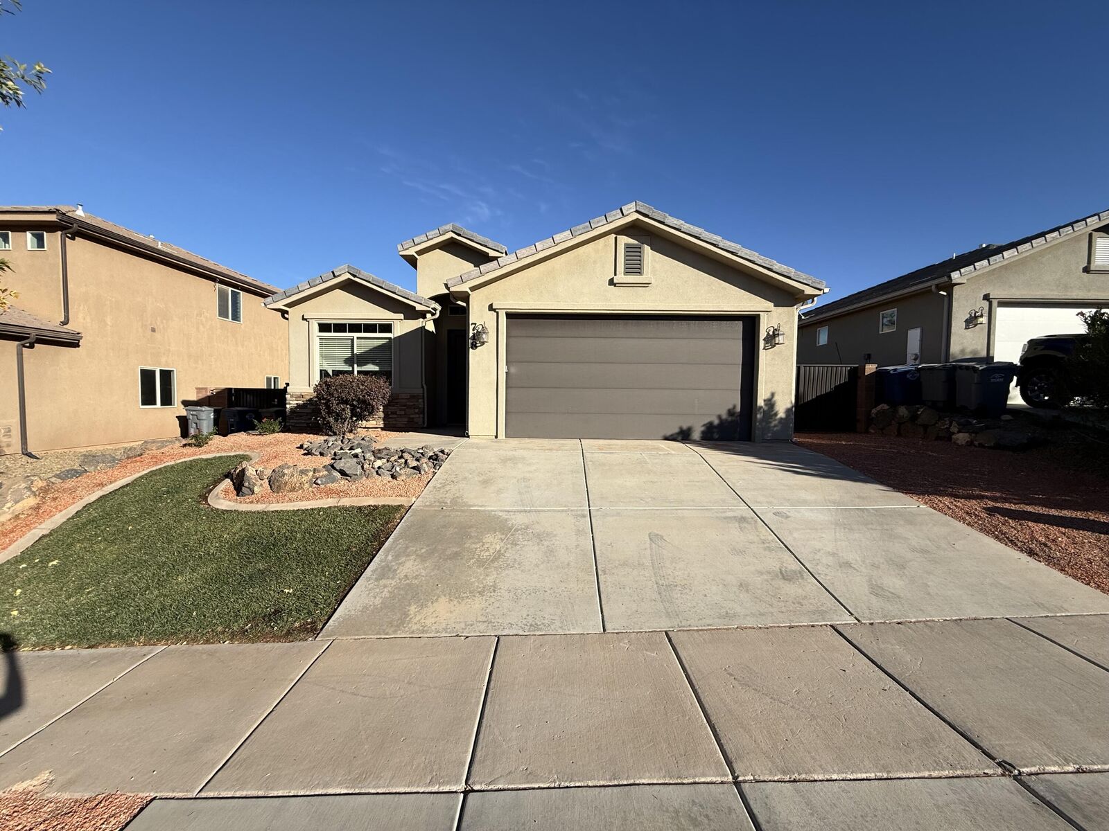 Property Photo:  718 W 400 N  UT 84737 