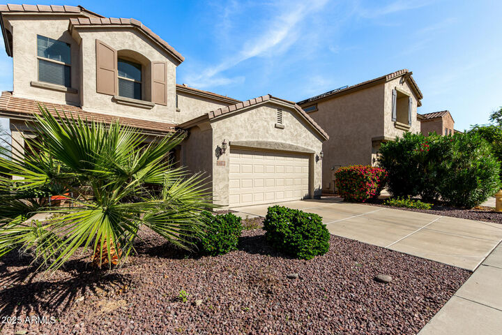 Property Photo: 2236 W Beverly Lane AZ 85023