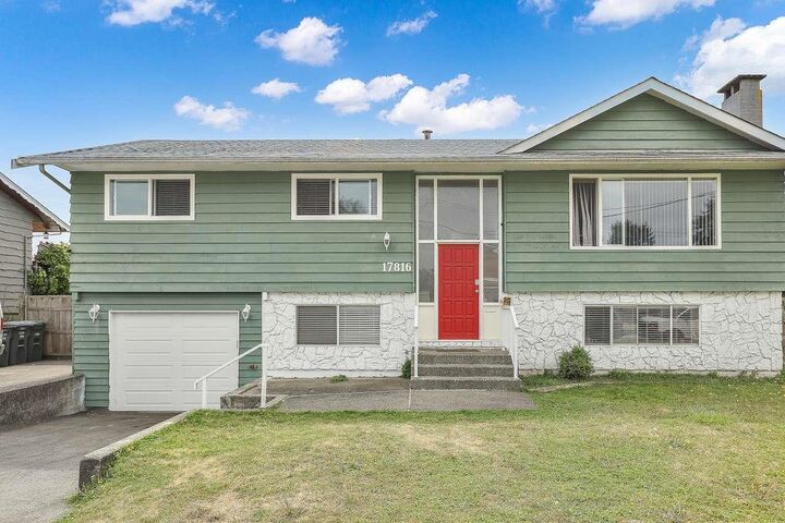 Photo de la propriété: 17816 59 Avenue BC V3S 1P5