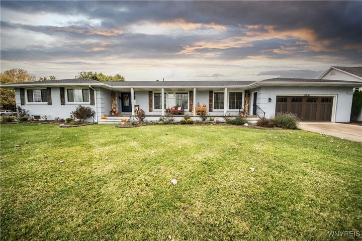 9250 Greiner Road  Clarence NY 14031 photo