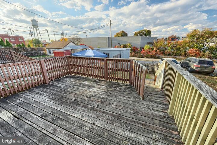 Property Photo: 1437 W King Street PA 17404