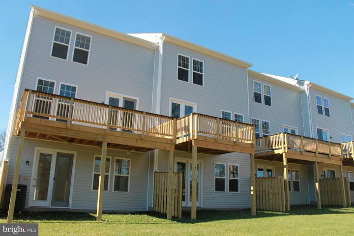 Property Photo:  109 Sequoia Drive  VA 22602