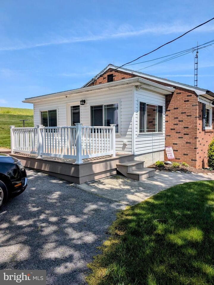 Property Photo:  12706 High Point Road  PA 17322 