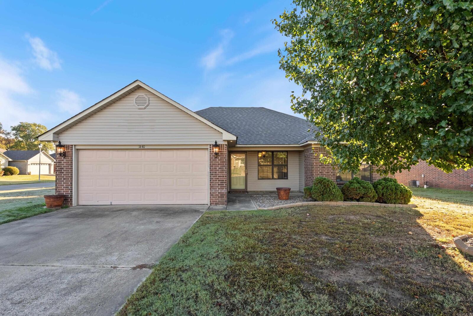 Property Photo:  1440 Ola Street  AR 72032 