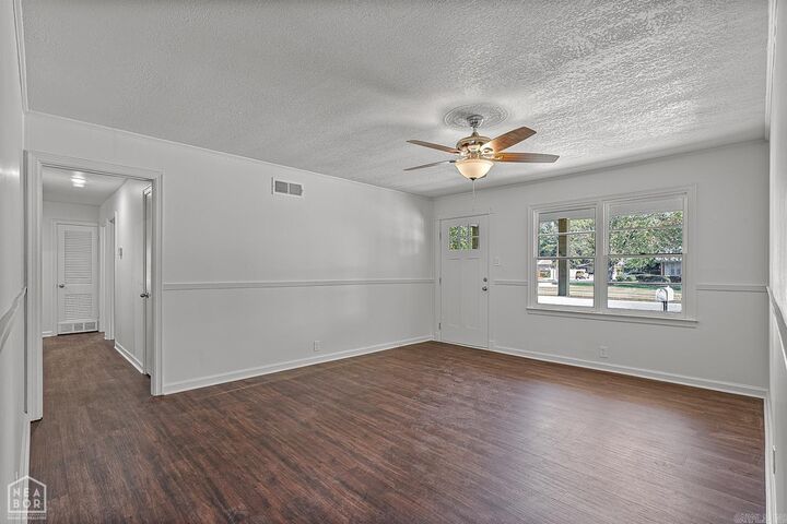 Property Photo: 451 S Roselawn AR 72301
