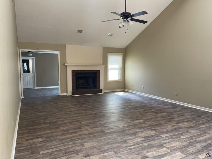 Property Photo: 104 Williamsburg GA 31088