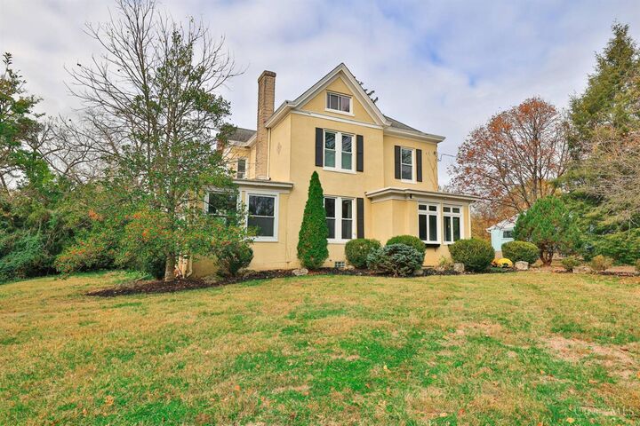 Property Photo:  269 Compton Road  OH 45215 