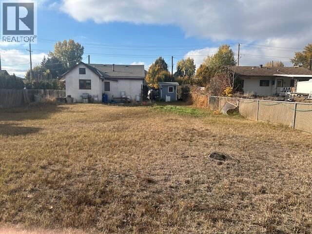 Property Photo: 3595 Lakeshore Road BC V1W 3K1