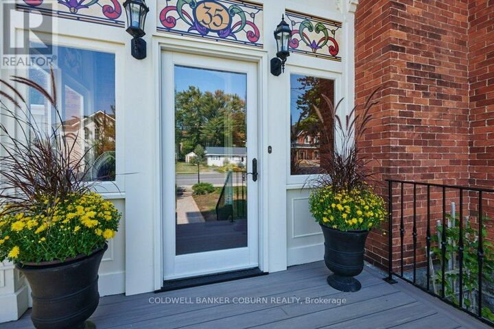 Property Photo: 35 Lakeshore Drive ON K0C 1X0