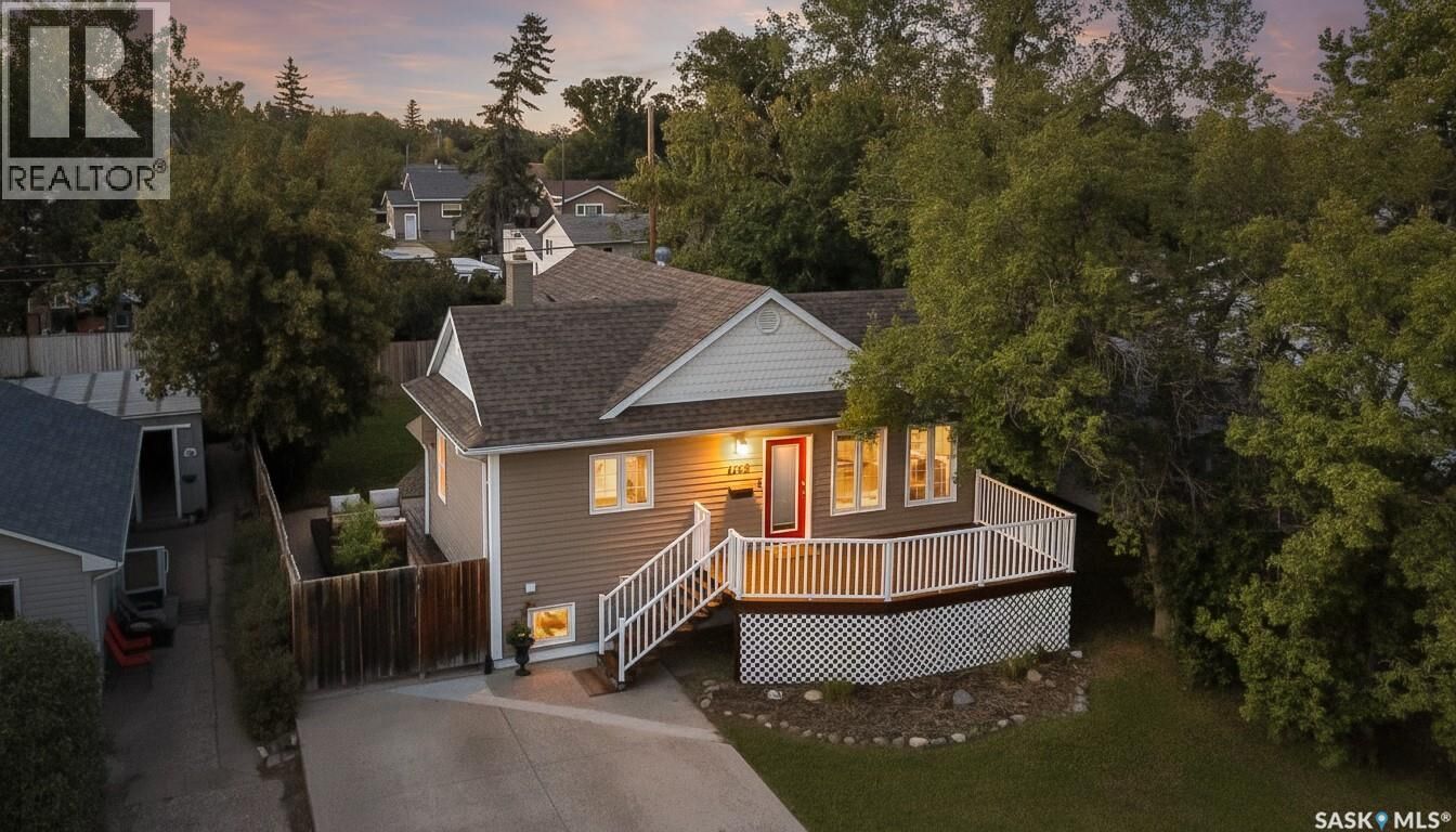 Property Photo: 1116 Hochelaga Street W SK S6H 2J2