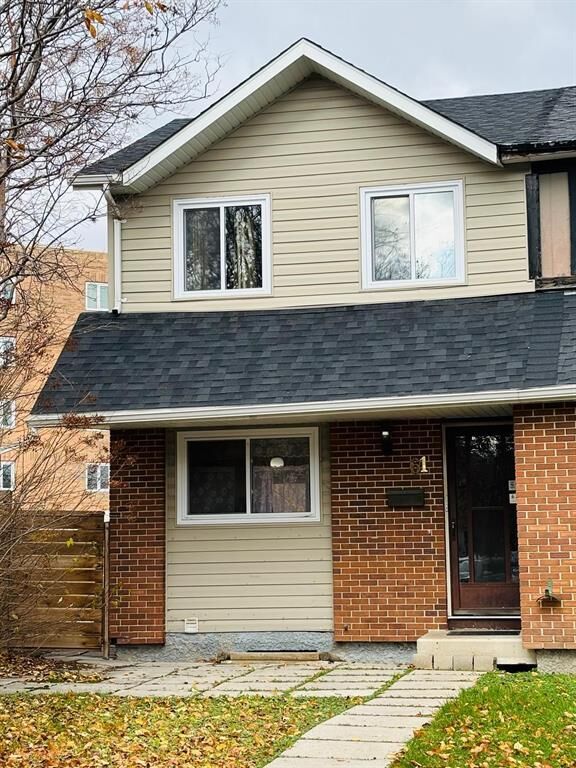 Property Photo:  61 Trafford Park  MB R2M 4Z7