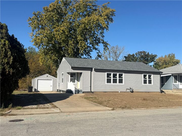 51 Medial Drive  Decatur IL 62521 photo