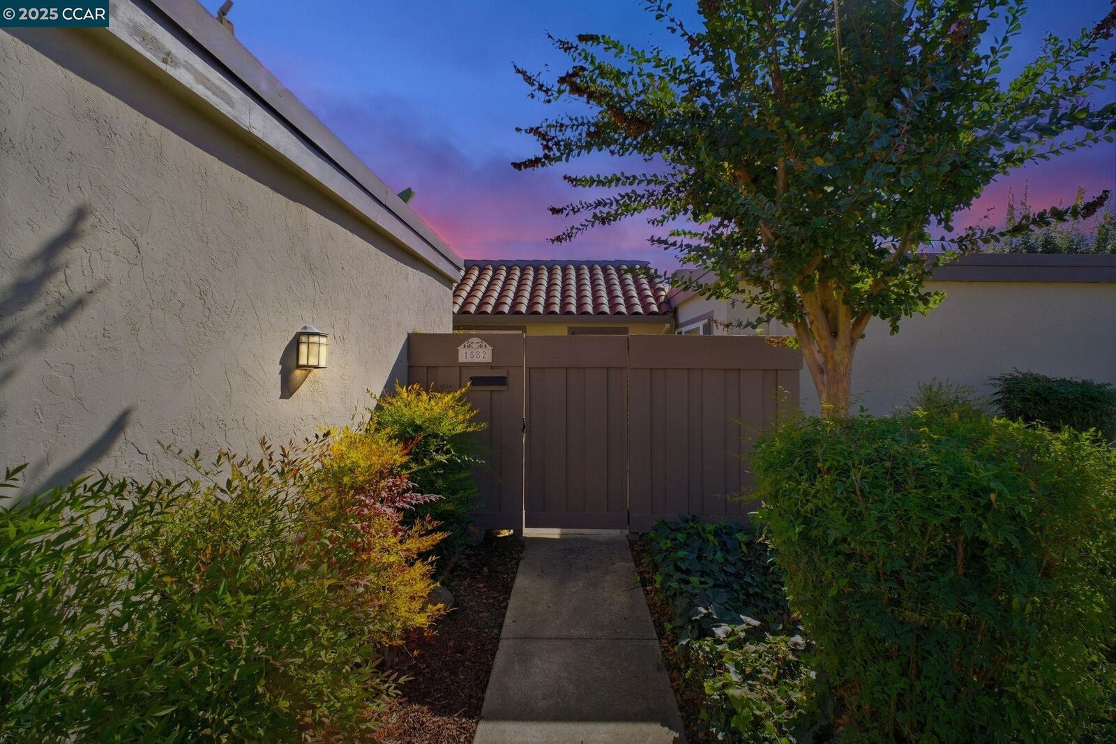 Property Photo: 1582 Calle Enrique CA 94566