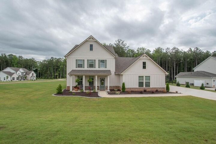 Property Photo:  449 Saddleridge Trail  GA 30276