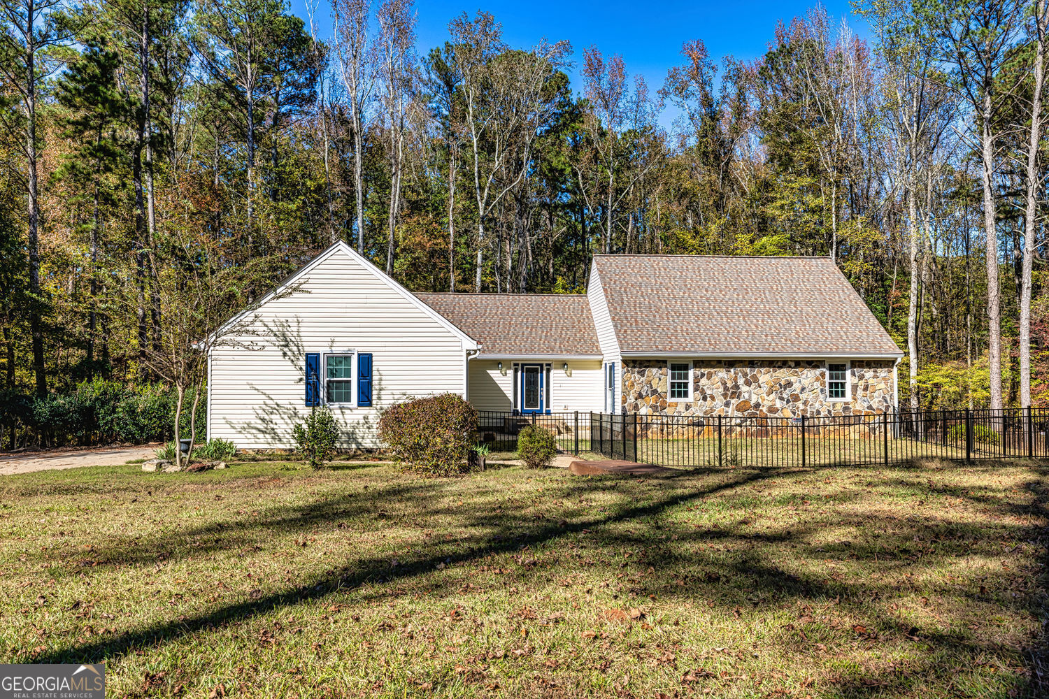 Property Photo:  175 Kingswood Drive  GA 30215 