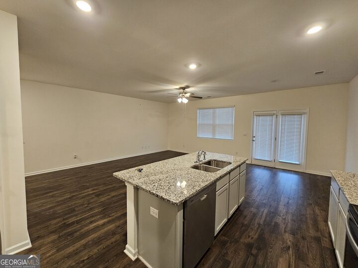 Property Photo:  108 Hampton Circle  GA 30253 