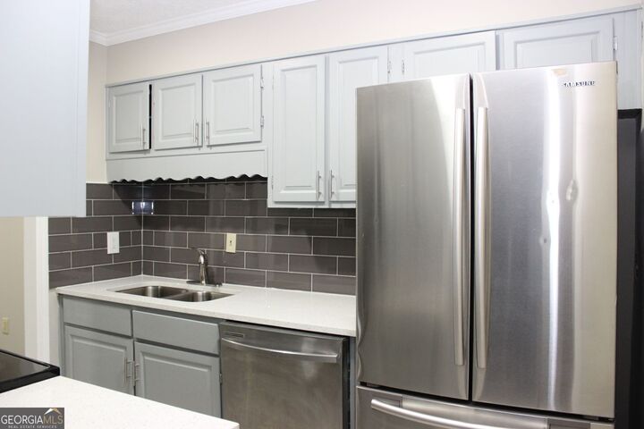 Property Photo: 105 Glen Acres Court GA 30035