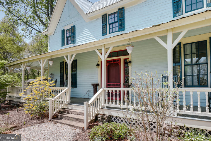 Property Photo:  4990 Barnett Shoals Road  GA 30605 