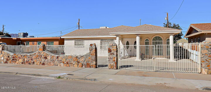 Property Photo: 6523 Navajo Avenue TX 79925