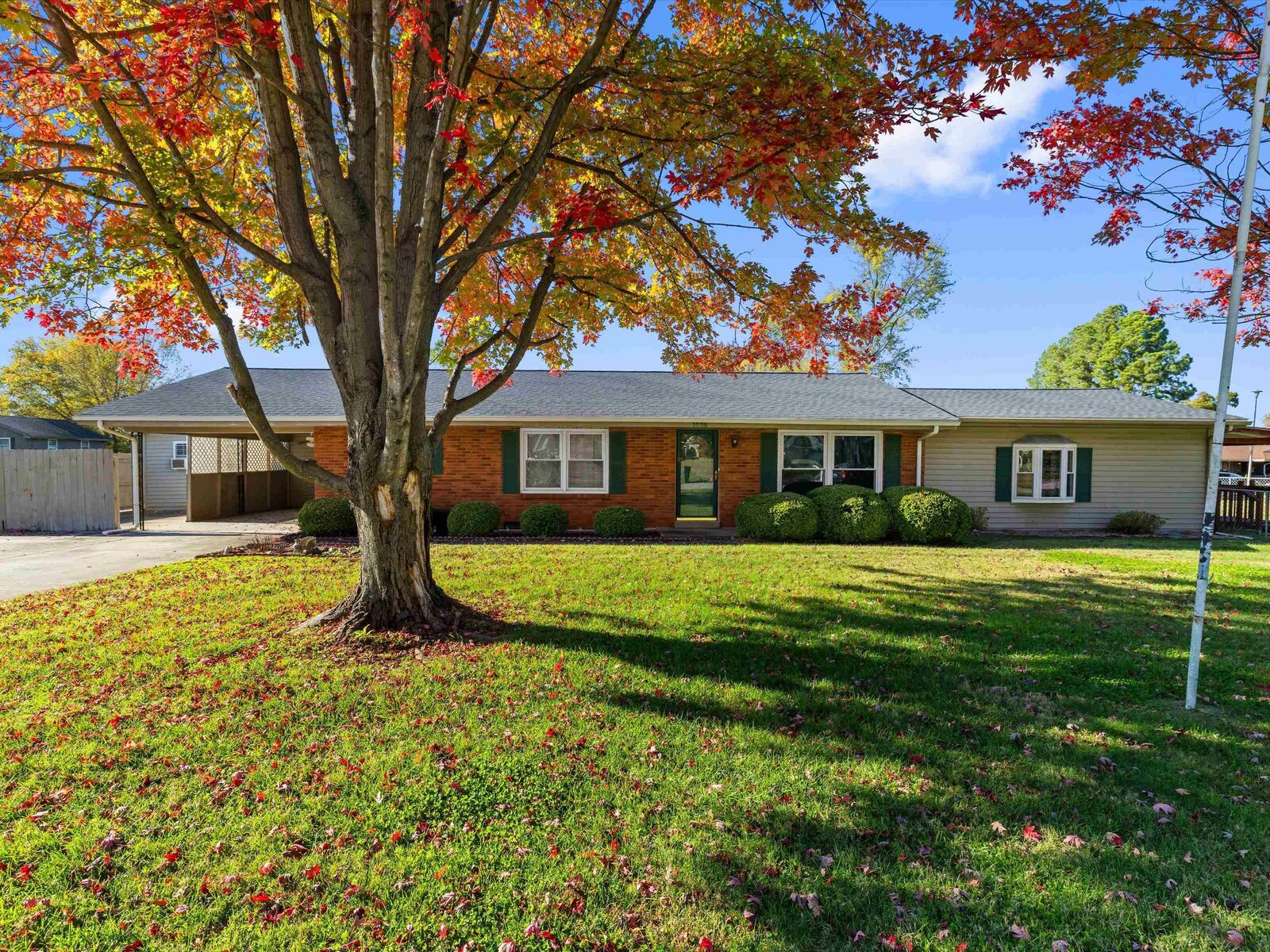 Property Photo: 1625 Autumn Ln KY 42420
