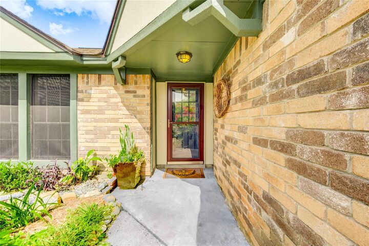 Property Photo:  19407 Glenway Falls Drive  TX 77449 