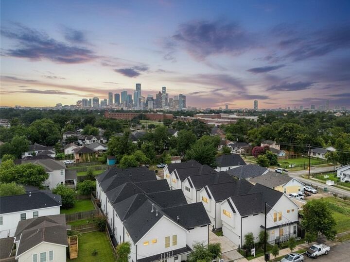 Property Photo: 1222 McNeil Street TX 77009