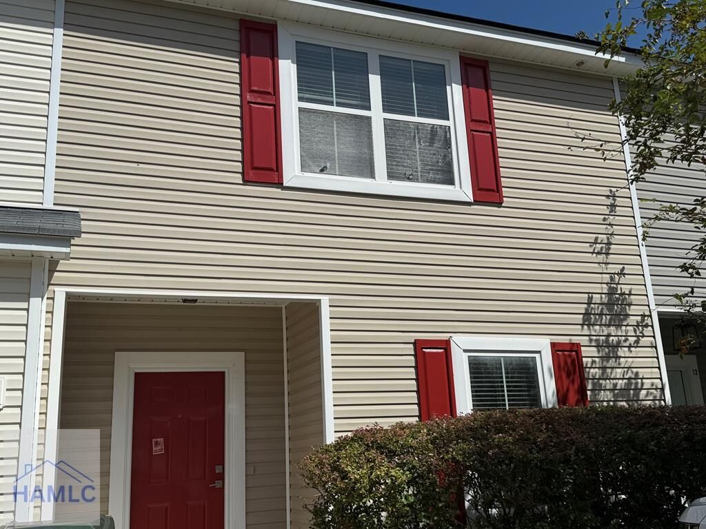 Property Photo: 10 Brown Thrasher Court GA 31407