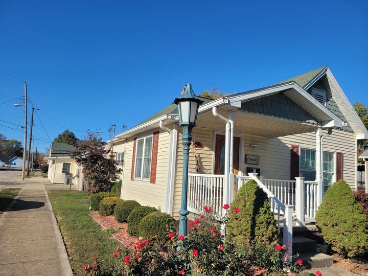 1704 Indiana Avenue  Vincennes IN 47591 photo